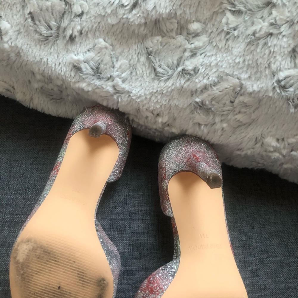 Beautiful heels - Picture 4 of 6